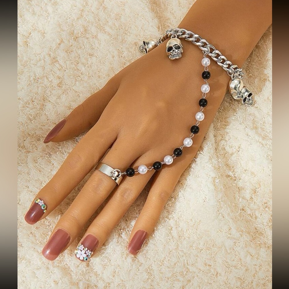 💀 Awesome Skelton Skull Beaded Faux Pearl Single Hand Mitten Glove Bracelet 💀